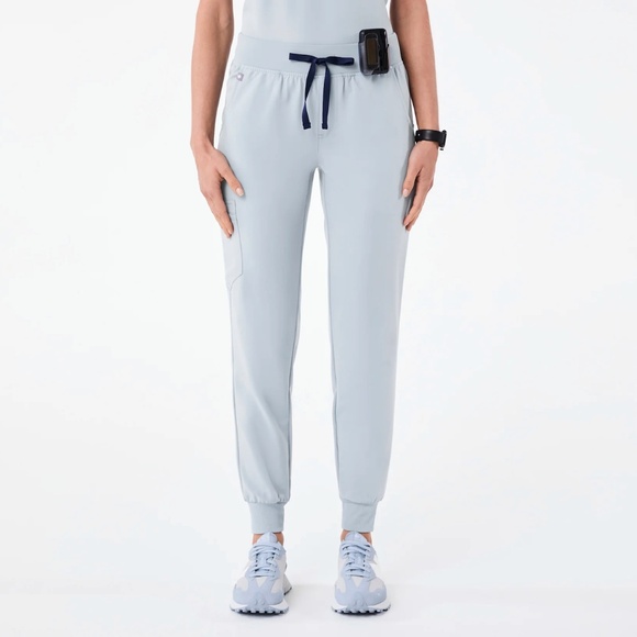 NWOT FIGS High Waisted Zamora Jogger Scrub Pants in Dusty Blue - Picture 1 of 2